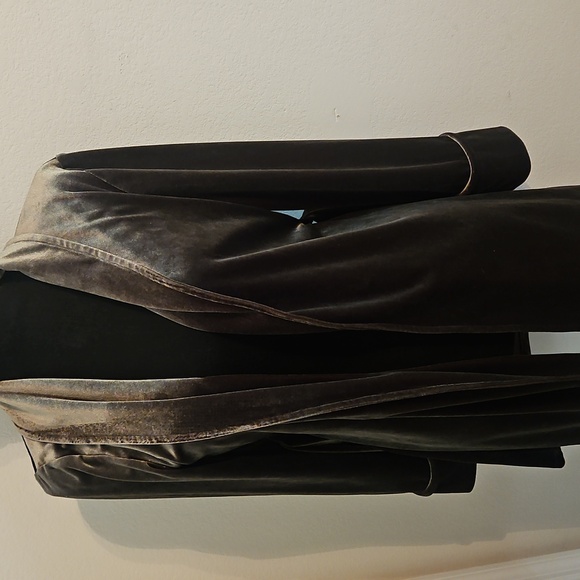 Paramour Velvet Jacket - Picture 7 of 14